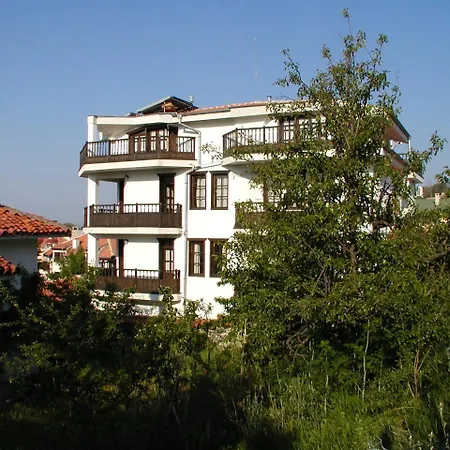 Augusta Хотел 2*