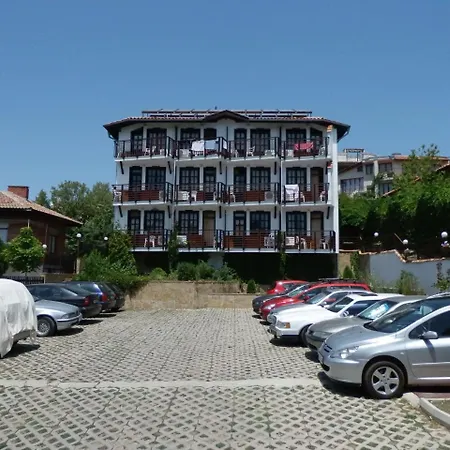 Hotel Augusta 2*